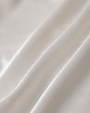 Sueña™ Beyaz Saten V Yaka Dantelli Bluz