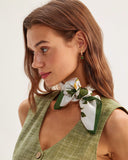 Sueña™ Beyaz Çiçekli Saten Eşarp