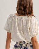 Sueña™ Bej Yuvarlak Dokulu Yaka Tişört