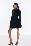 Annelise Uzun Kollu Kesik Volanlı Mini Elbise Siyah