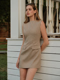 Şık Cep ve Fermuar Detaylı Kolsuz Kısa Elbise