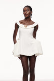 Cecilija Omuz Açık Volanlı Beyaz Mini Elbise