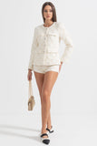 Altın Düğmeli Dokulu Ceket ve Eşleşen Şort