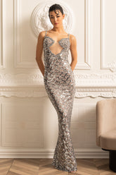 Ön Dekolteli ve Pul İşlemeli Pul Desenli Abiye Elbise – Gümüş