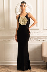 Sırt Dekolteli ve Çiçek Süslemeli Abiye Elbise – Siyah