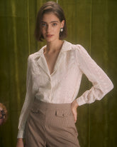 Kayısı Yakalı Çiçek İşlemeli Bluz