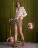 Kayısı Yakalı Çiçek İşlemeli Bluz