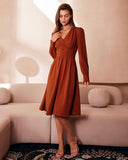 Turuncu V Yaka Pileli Düğmeli Midi Elbise