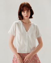 Sueña Beyaz Dantel V Yaka Bluz