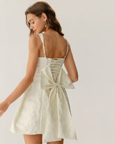 Sueña Beyaz Dokulu Fiyonklu Slip Mini Elbise