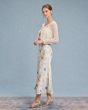 Bej V Yakalı Volanlı Hırka