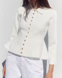 Beyaz Düğmeli Örgü Hırka