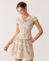 Sueña™ Yuvarlak Yaka Çiçek Düğmeli Bluz