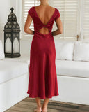 Şarap Kırmızısı Kapüşonlu Yaka Sırtı Açık Midi Elbise