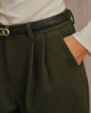 Yeşil Pileli Diz Boyu Şort