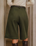 Yeşil Pileli Diz Boyu Şort