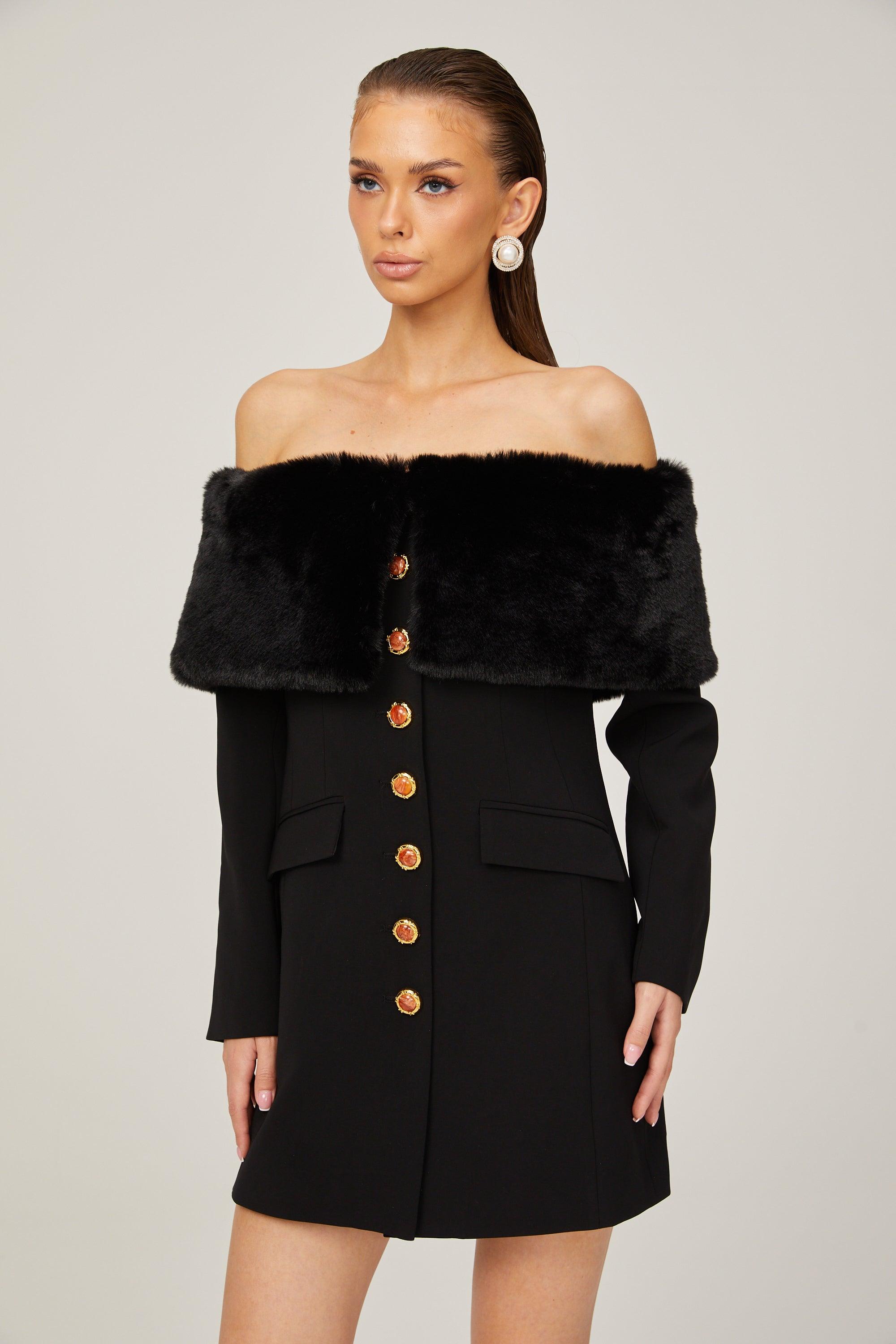 Velvet Allure Kürk Detaylı Düğme Tasarımlı Mini Elbise