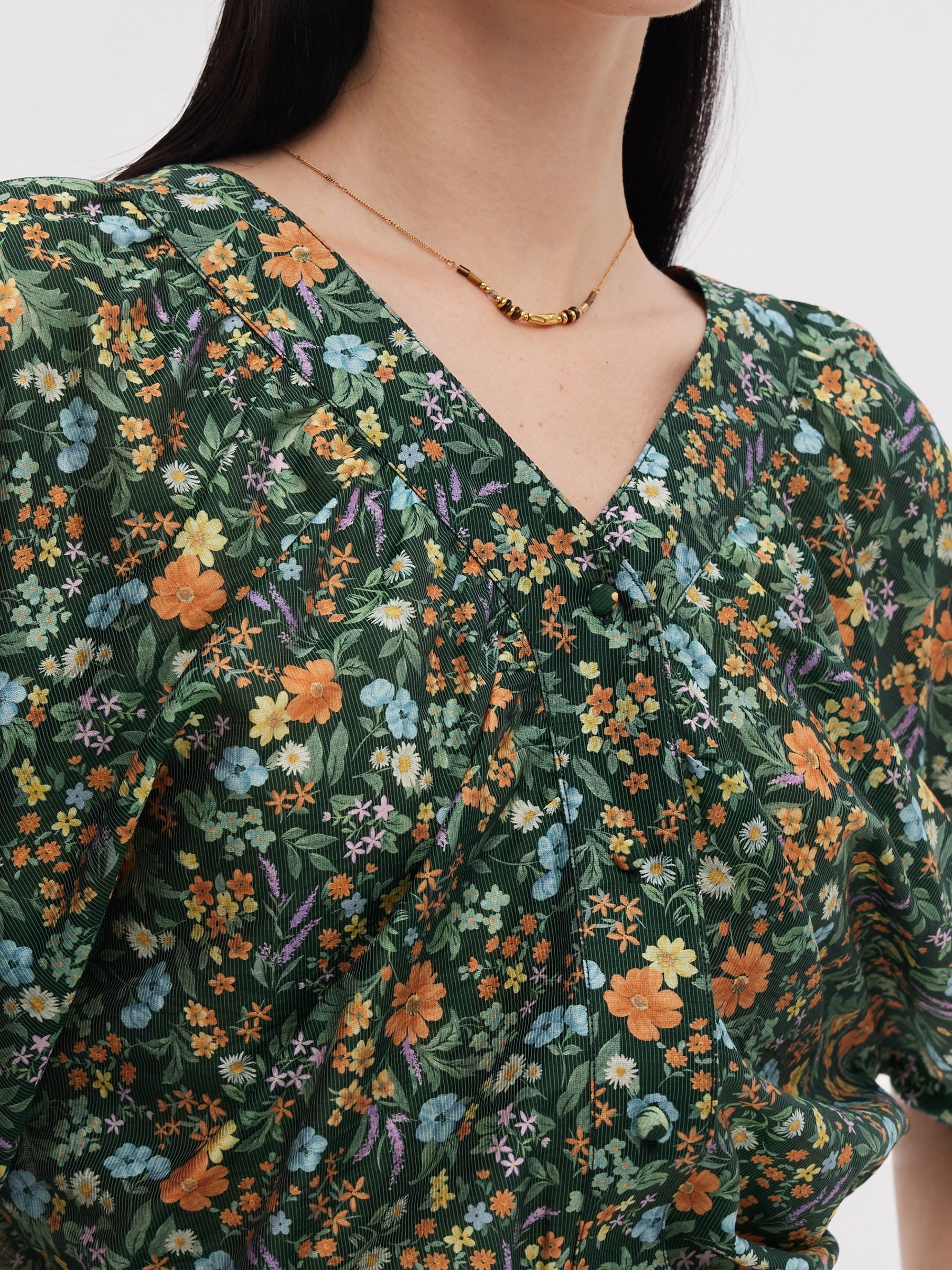 Tencel Karışımlı Çiçek Desenli Kadın V Yaka Bluz
