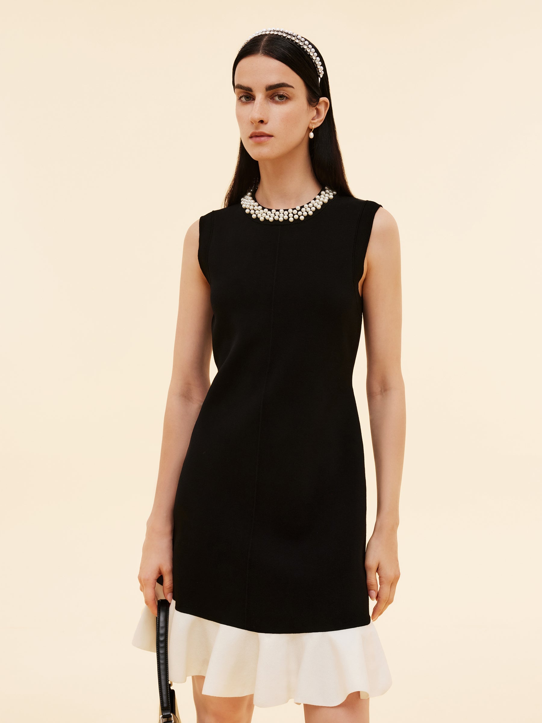 Tencel Karışımlı Boncuklu Yaka Kadın Kolsuz Örme Mini Elbise