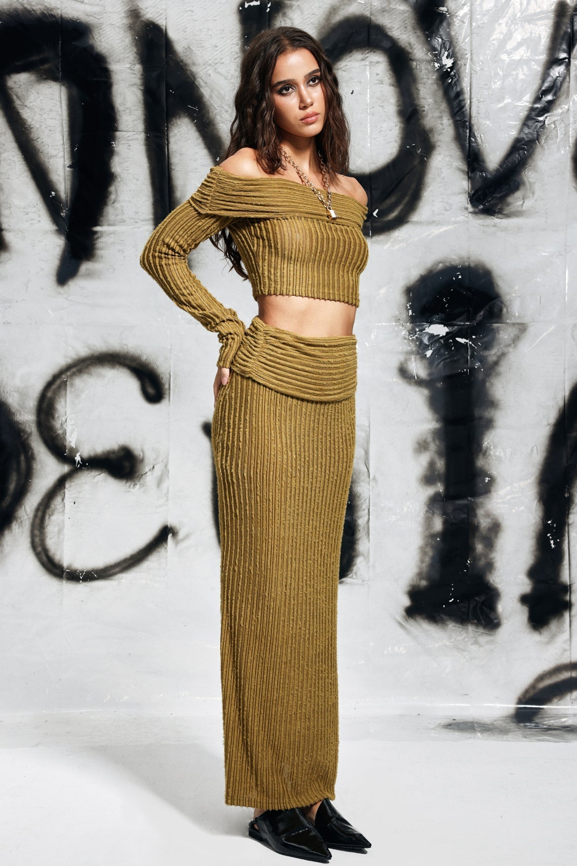 Carol Düşük Omuz Çizgili Bodycon Etek Takım