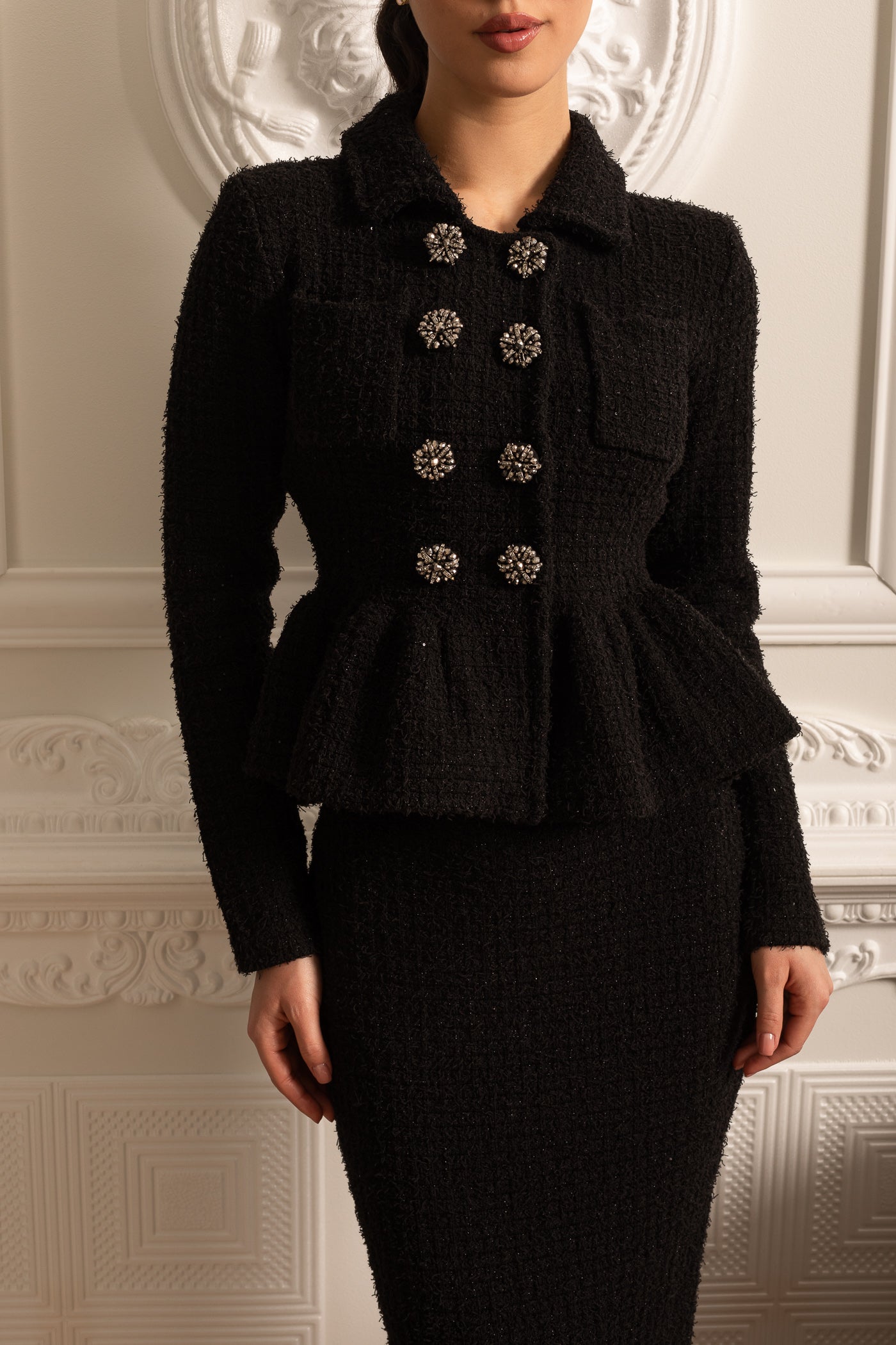 Peplum Belli ve Dekoratif Düğmeli Örme Dokulu Elbise
