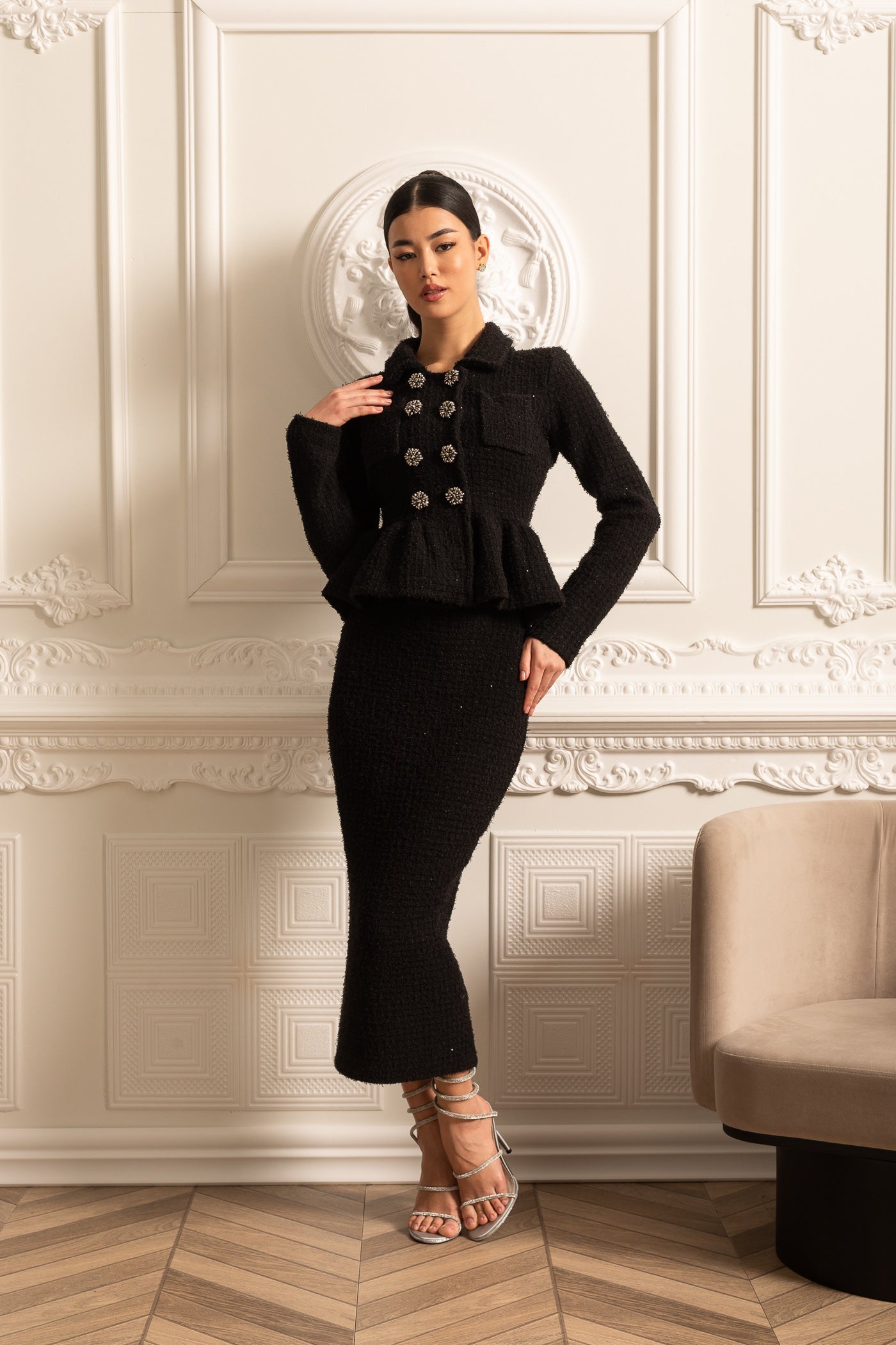Peplum Belli ve Dekoratif Düğmeli Örme Dokulu Elbise