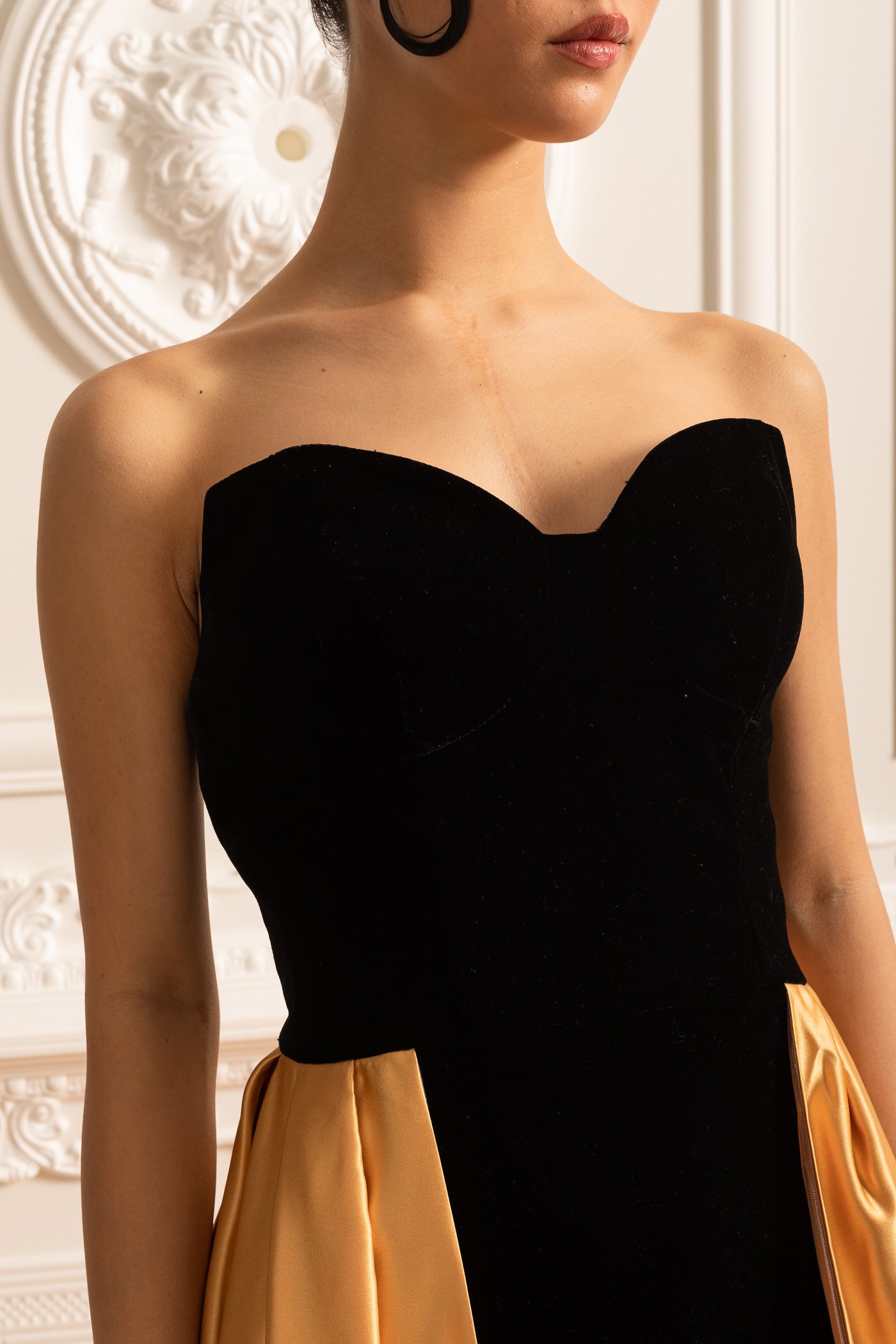 Gold Satin Etekli Kadife Elbise