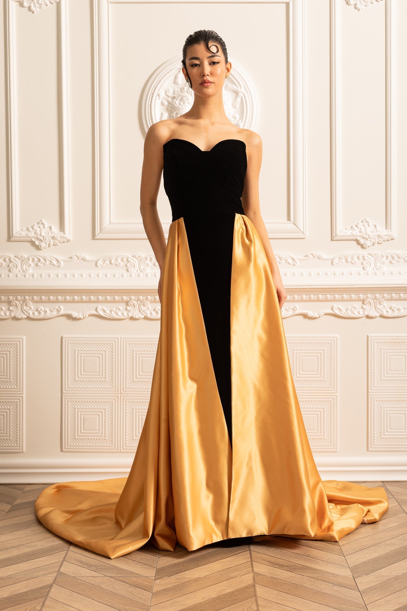Gold Satin Etekli Kadife Elbise