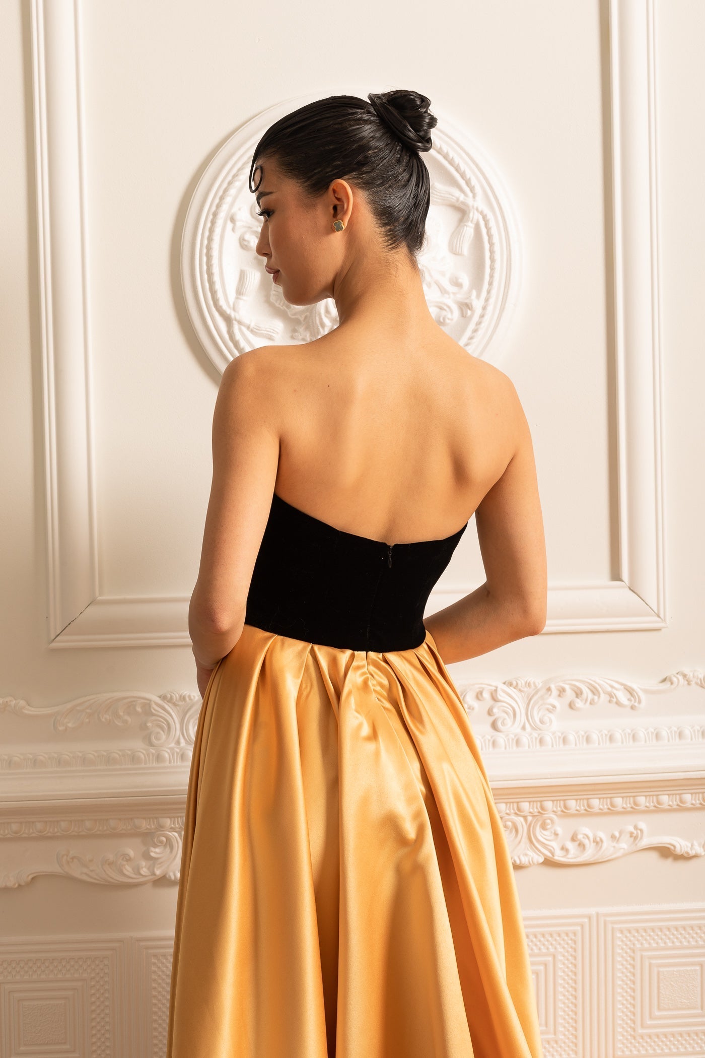 Gold Satin Etekli Kadife Elbise