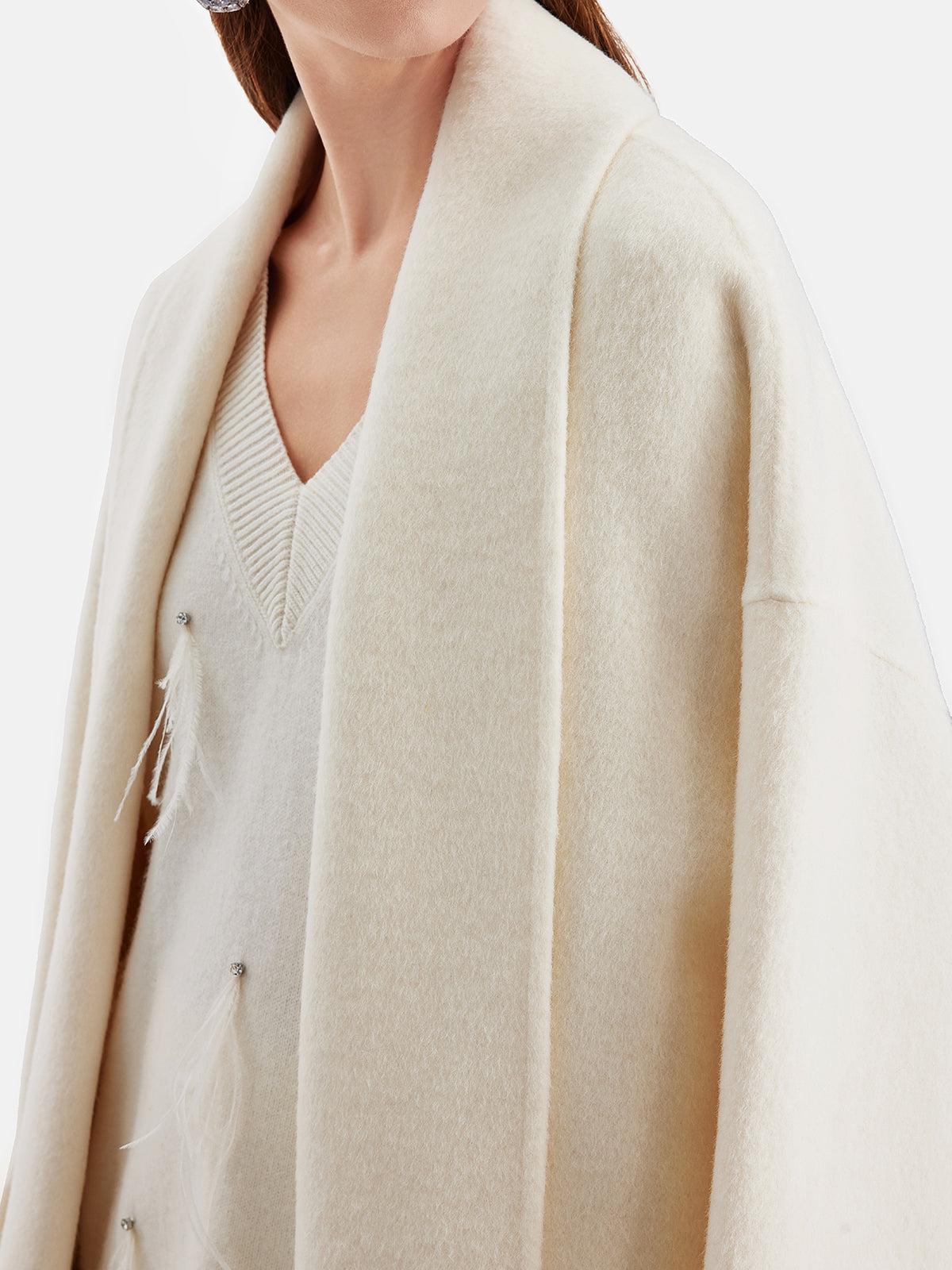 Minimalist Peluş Manşetli Ceket