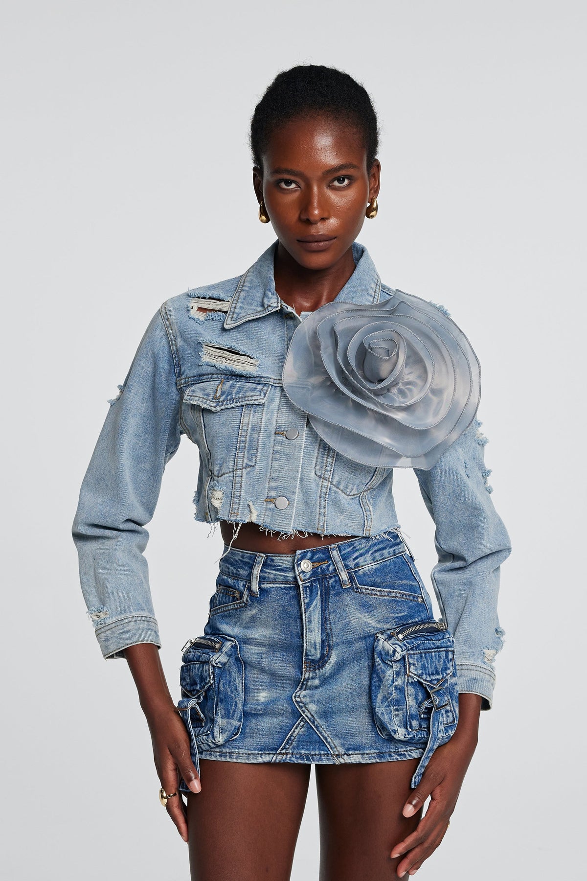 Johanna Yırtık Çiçek Mavi Denim Ceket