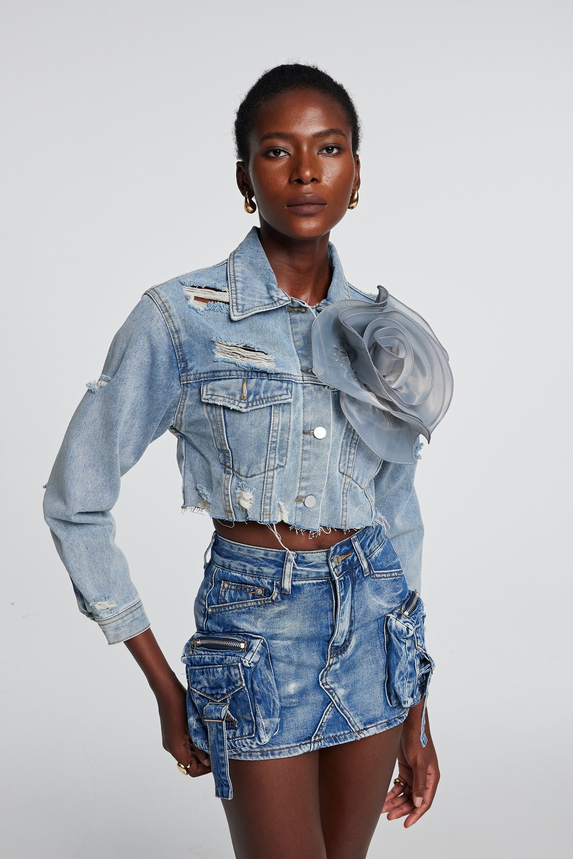 Johanna Yırtık Çiçek Mavi Denim Ceket