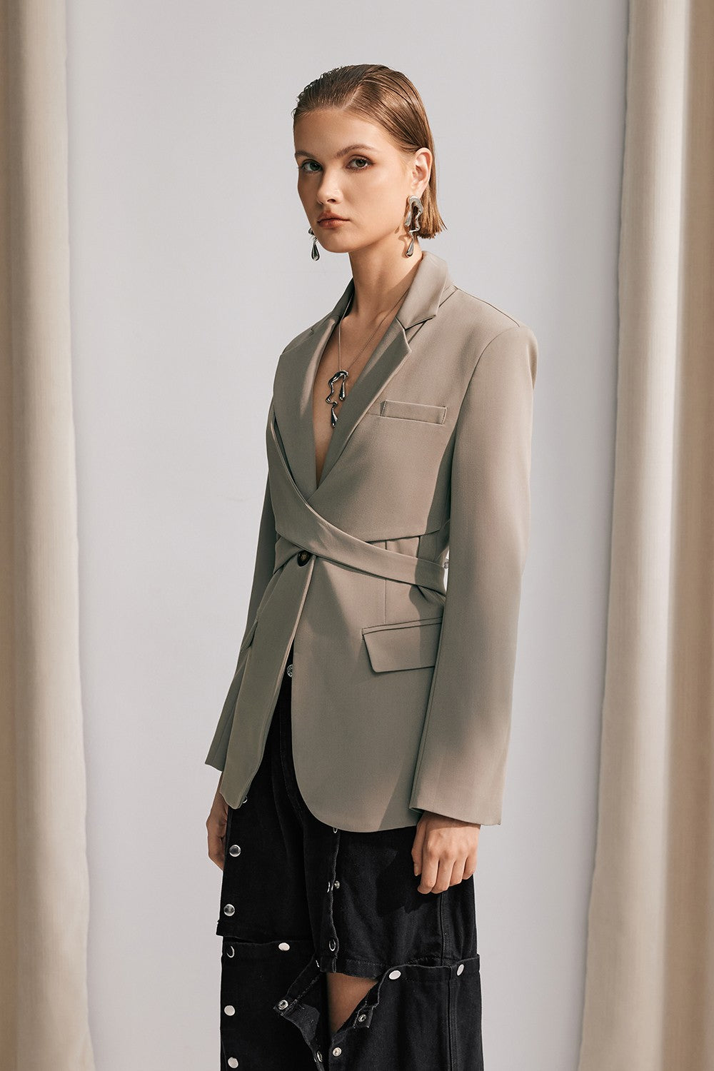 Nieve Çapraz Bağcıklı Dalma Blazer