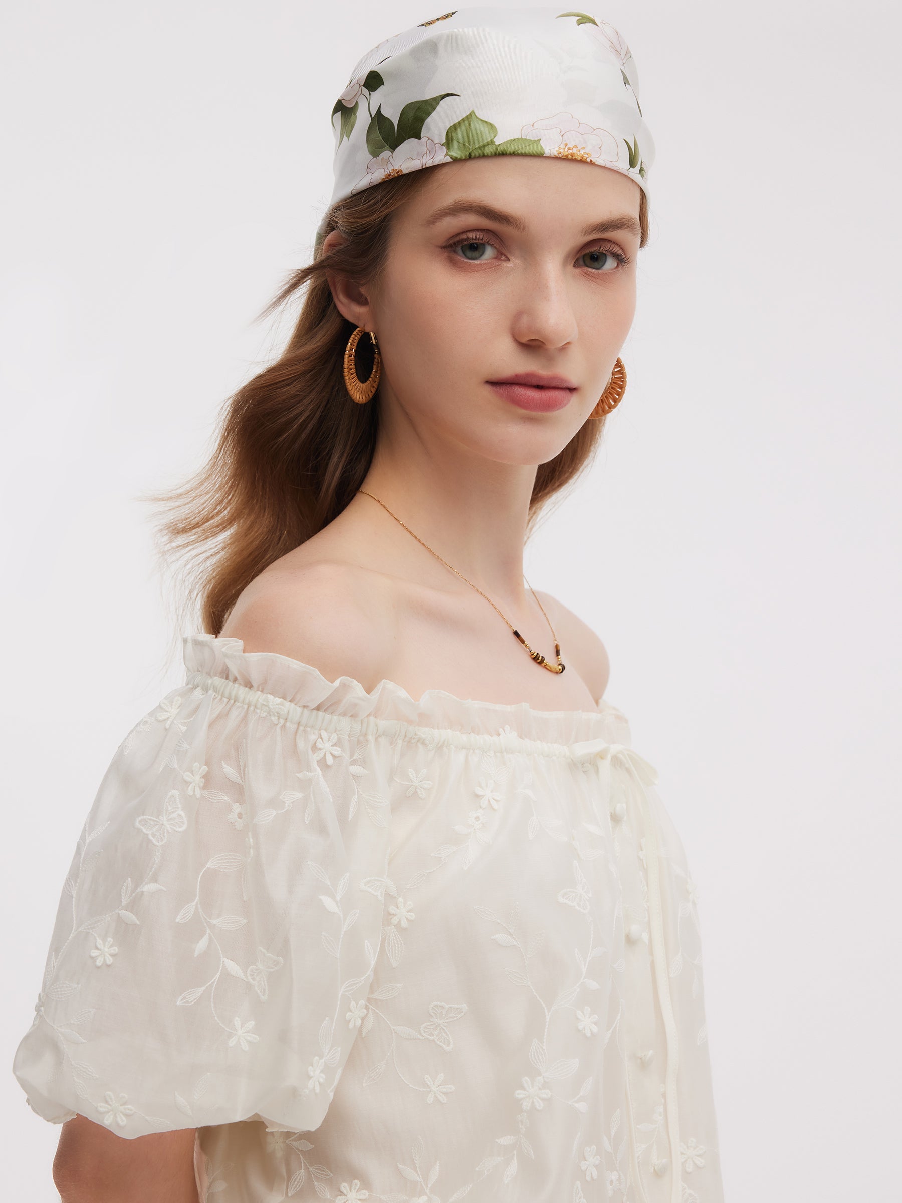 Tencel Karışımlı İşlemeli Kadın Üstü
