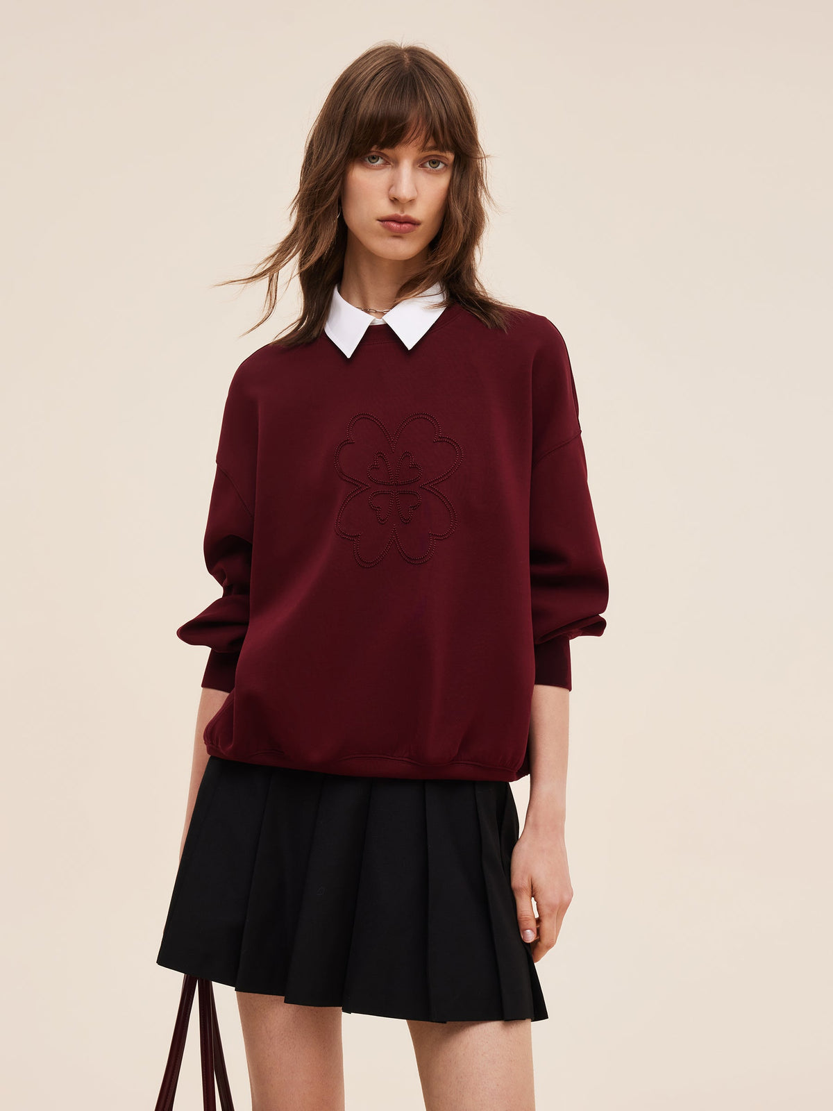 Dört Yapraklı Yonca İşlemeli Kadın Sweatshirt