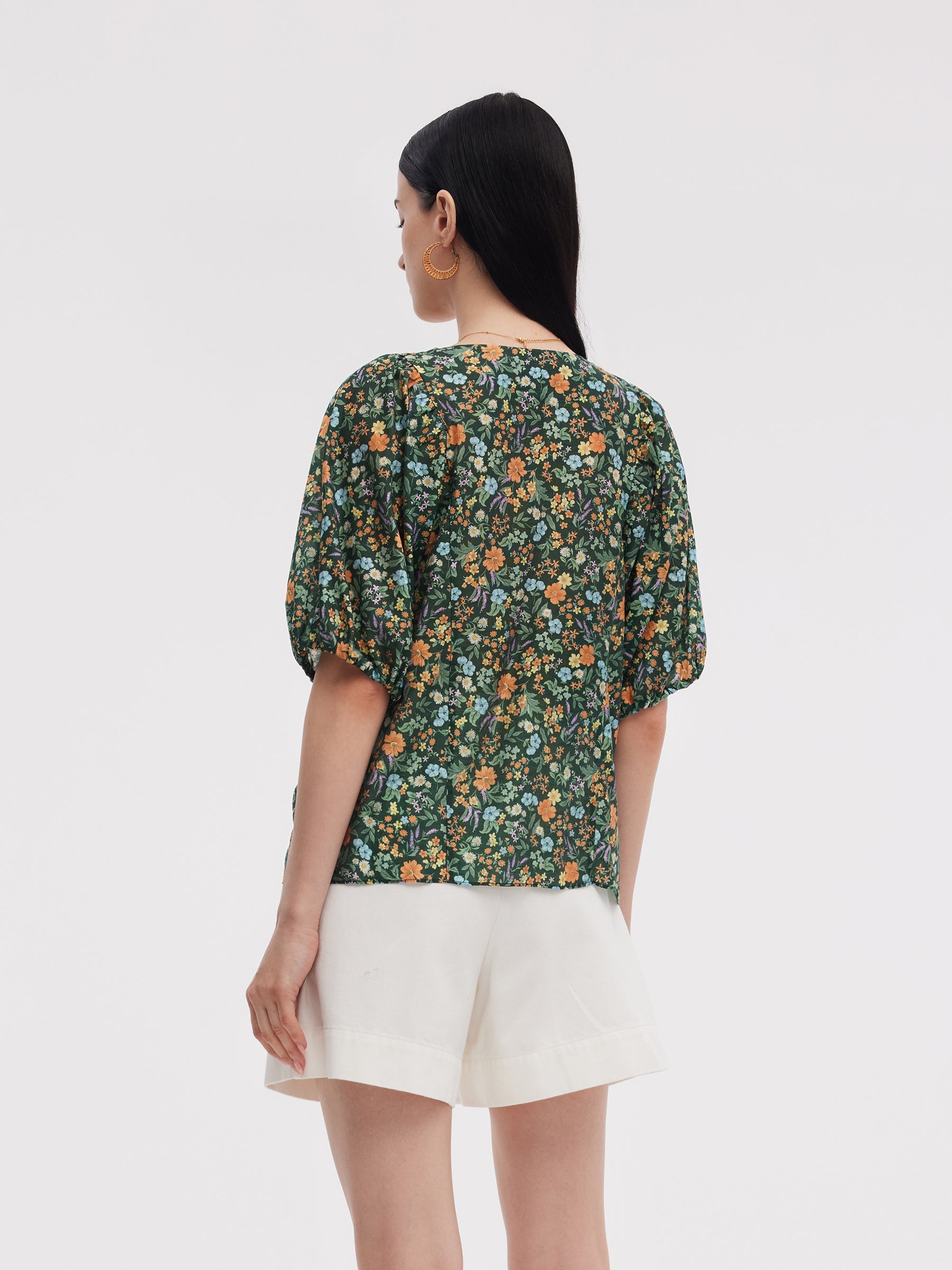 Tencel Karışımlı Çiçek Desenli Kadın V Yaka Bluz