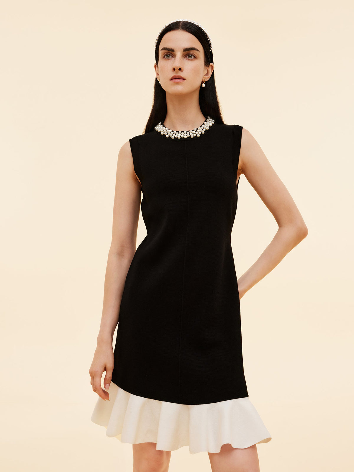 Tencel Karışımlı Boncuklu Yaka Kadın Kolsuz Örme Mini Elbise