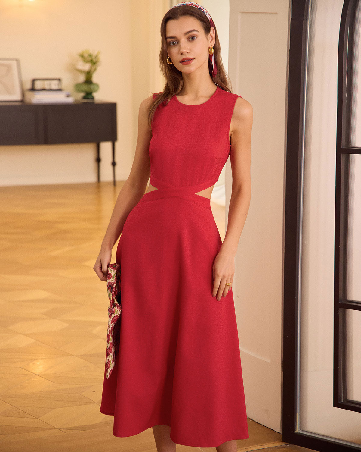 Sueña Kırmızı Yuvarlak Yaka Cut-Out Midi Elbise