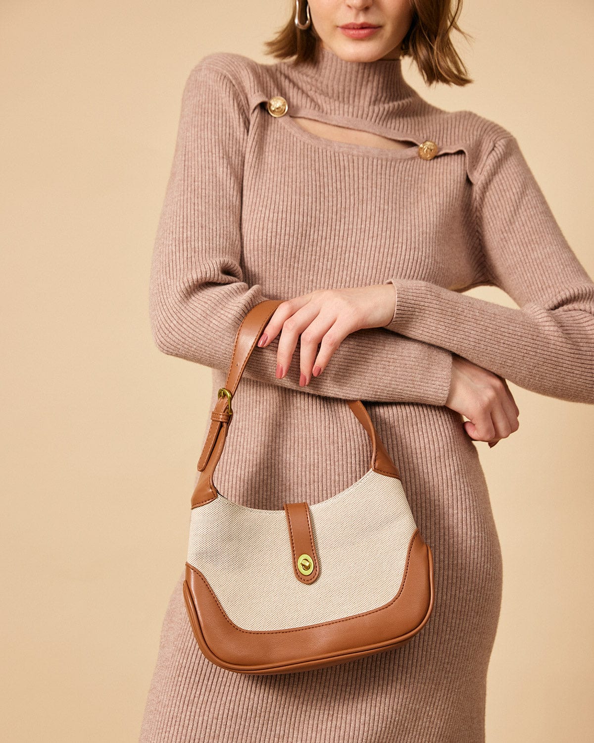 Sueña™ Renk Bloklu Çevirmeli Kilitli Hobo Çanta