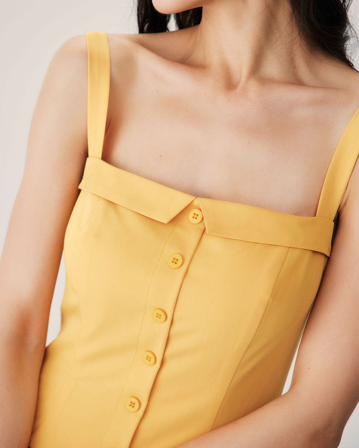 Sueña™ Sarı Düğmeli Pileli Slip Midi Elbise