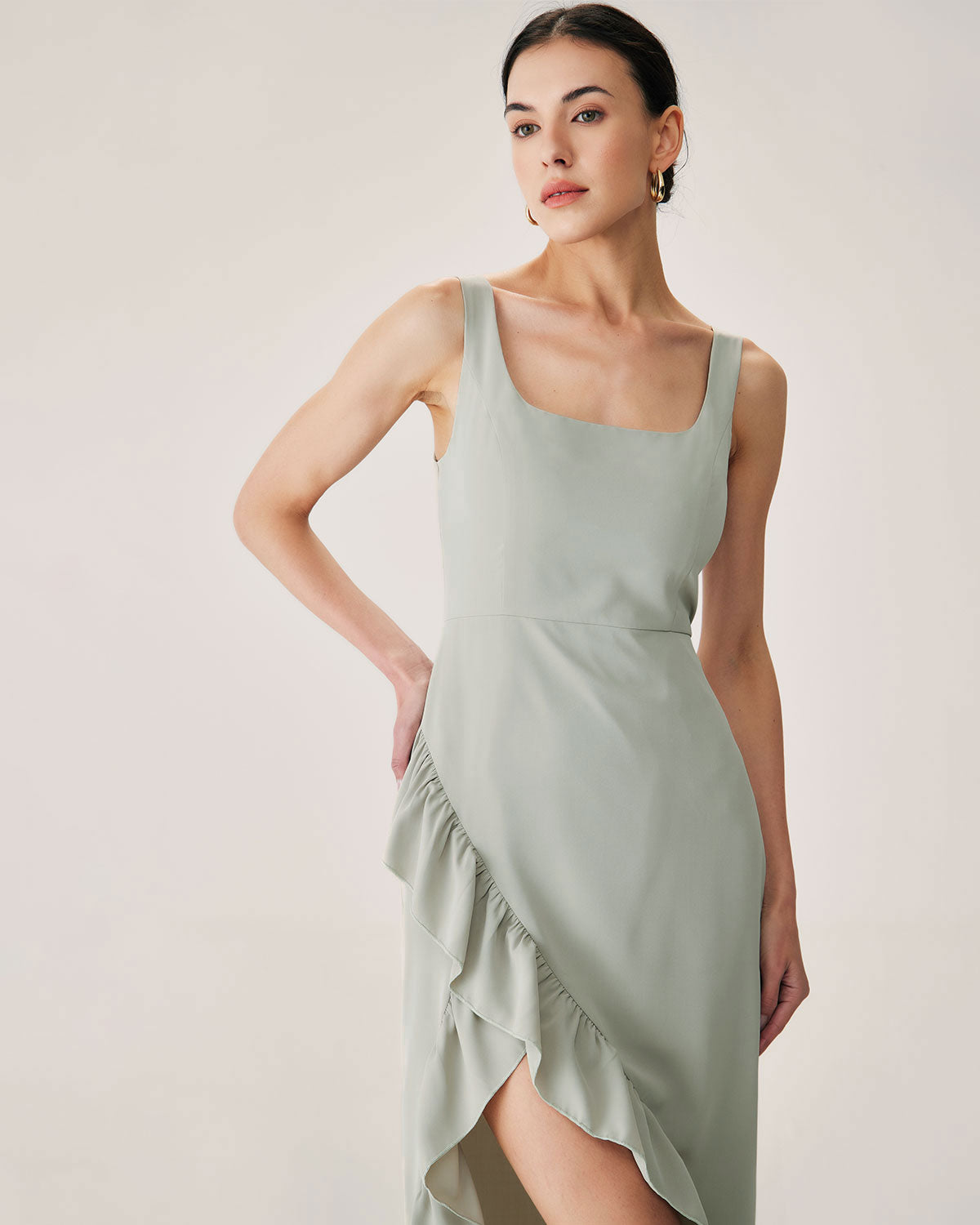 Sueña™ Yeşil Fırfırlı Yırtmaçlı Slip Maxi Elbise