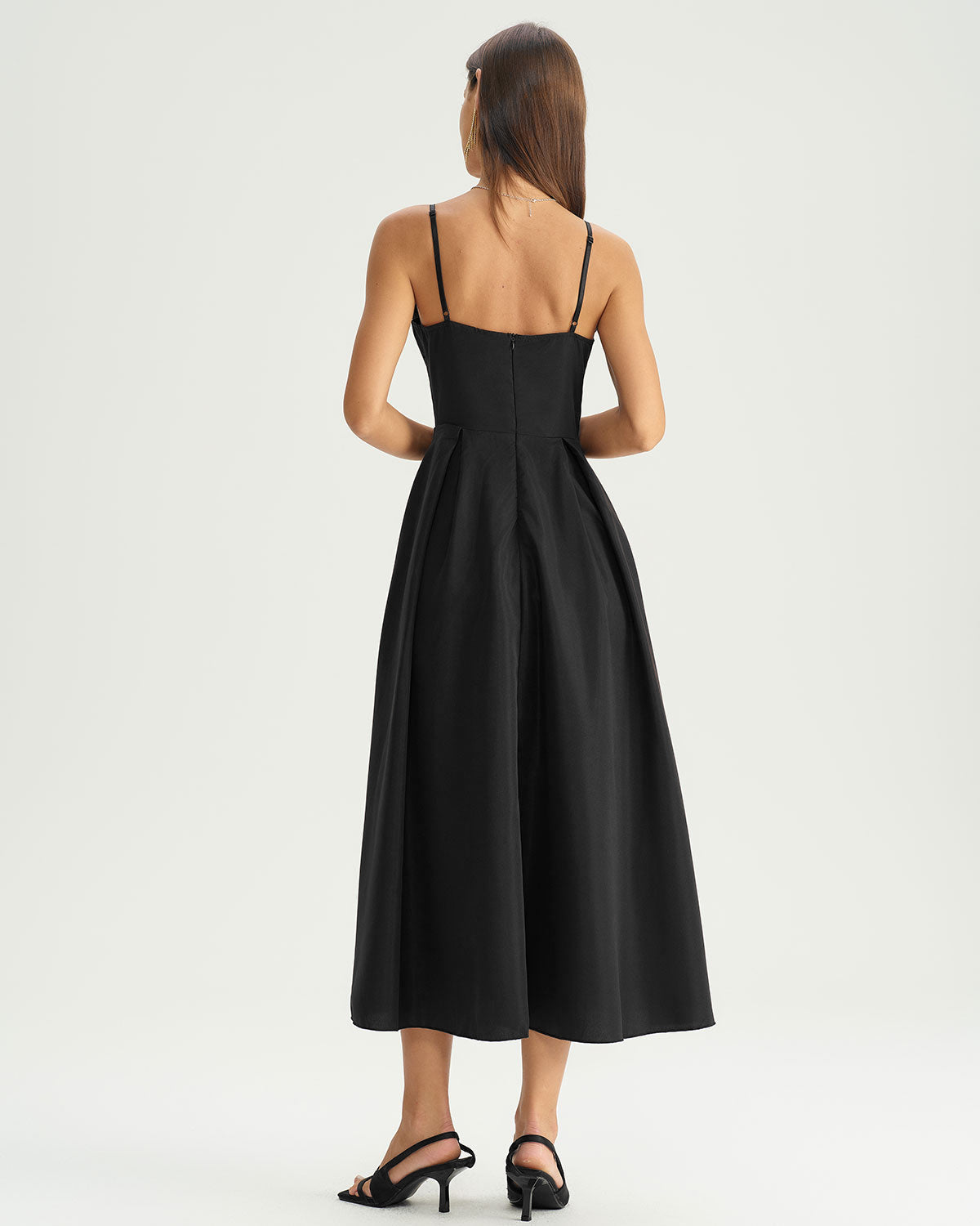 Siyah Pileli Slip Midi Elbise