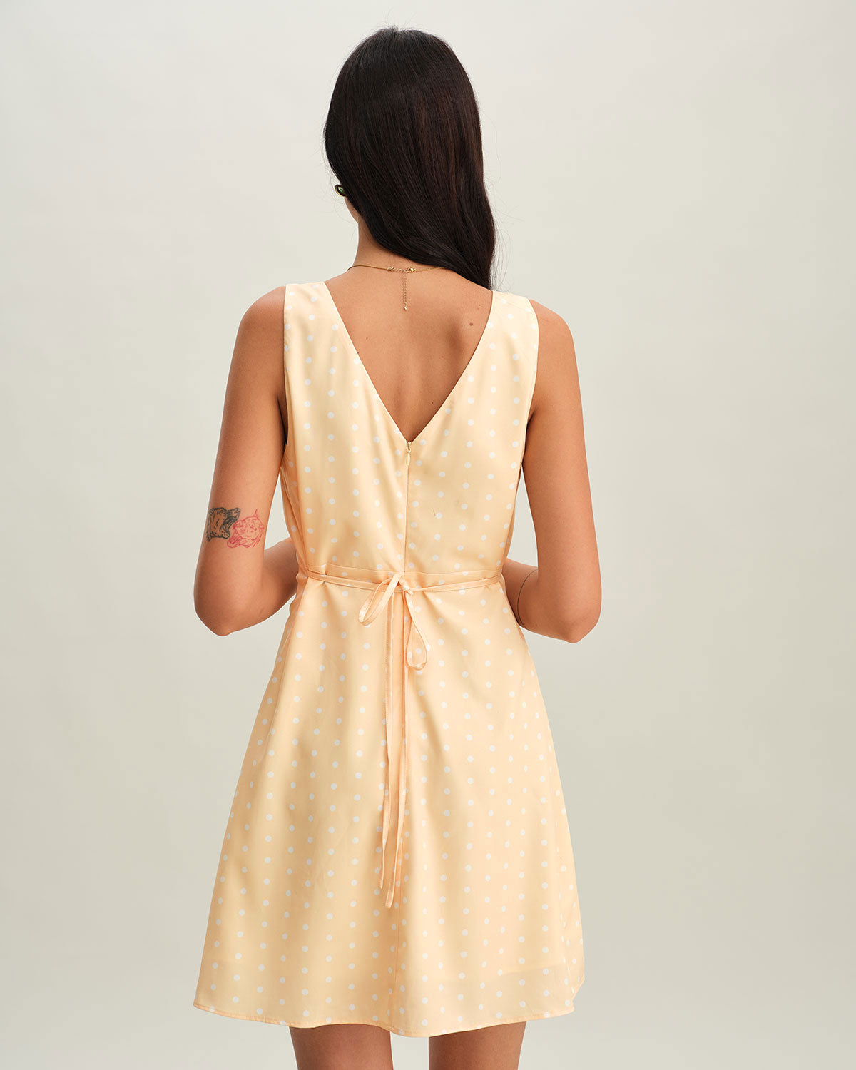 Sueña™ Sarı V Yaka Polka Dot Kolsuz Mini Elbise